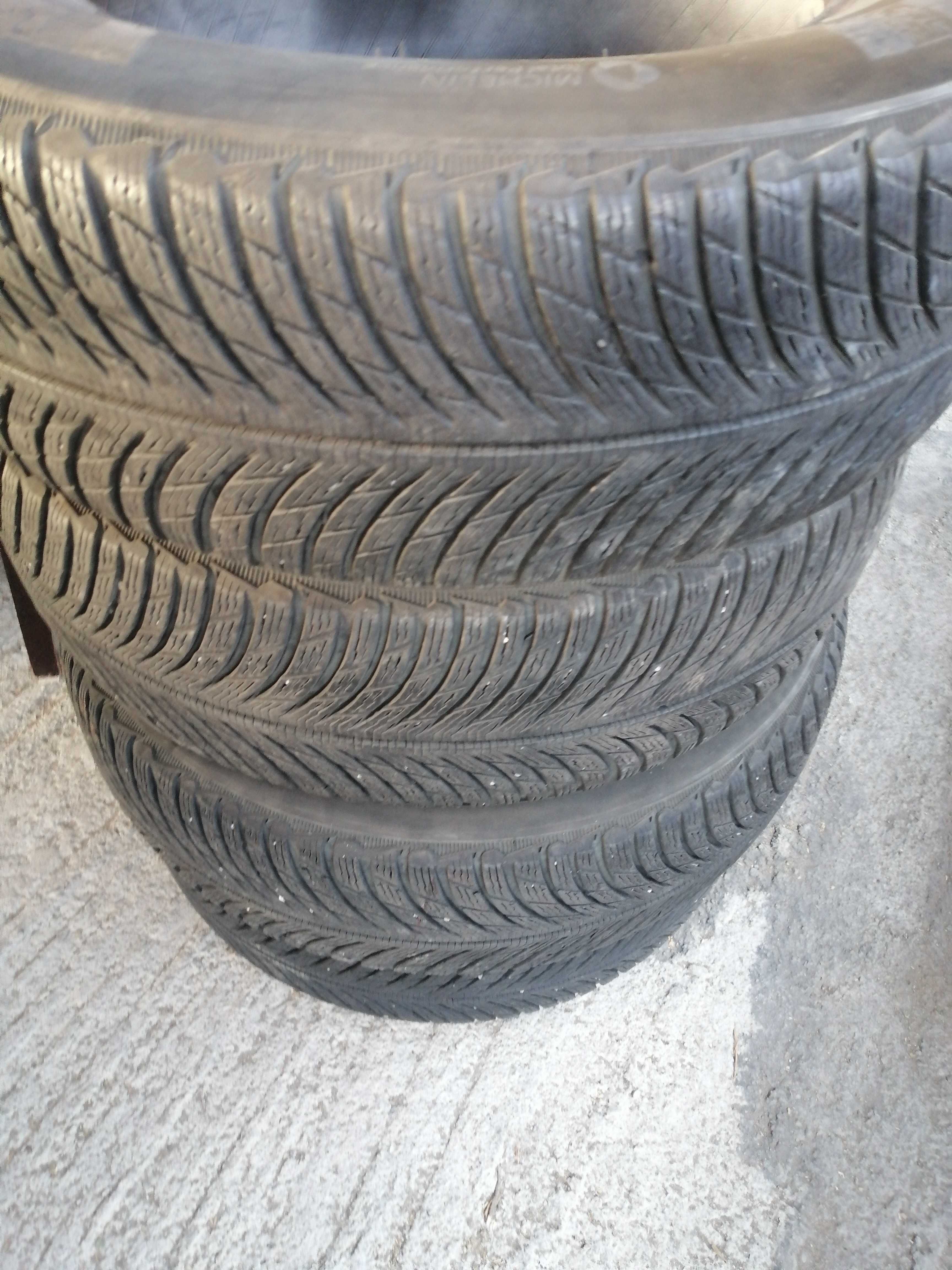 Гуми мишелин 235/65 R 17 4бр