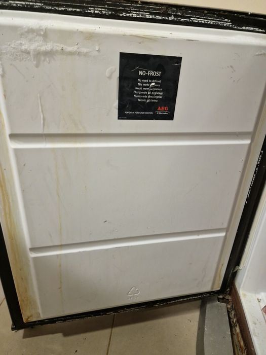 Хладилник с фризер AEG