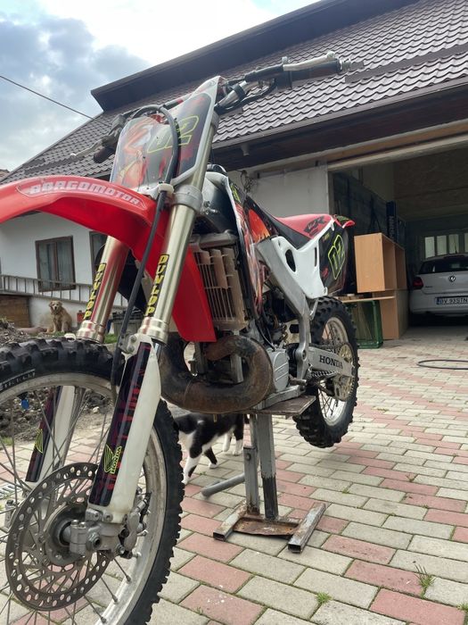 Vand sau schimb Honda 250 2T