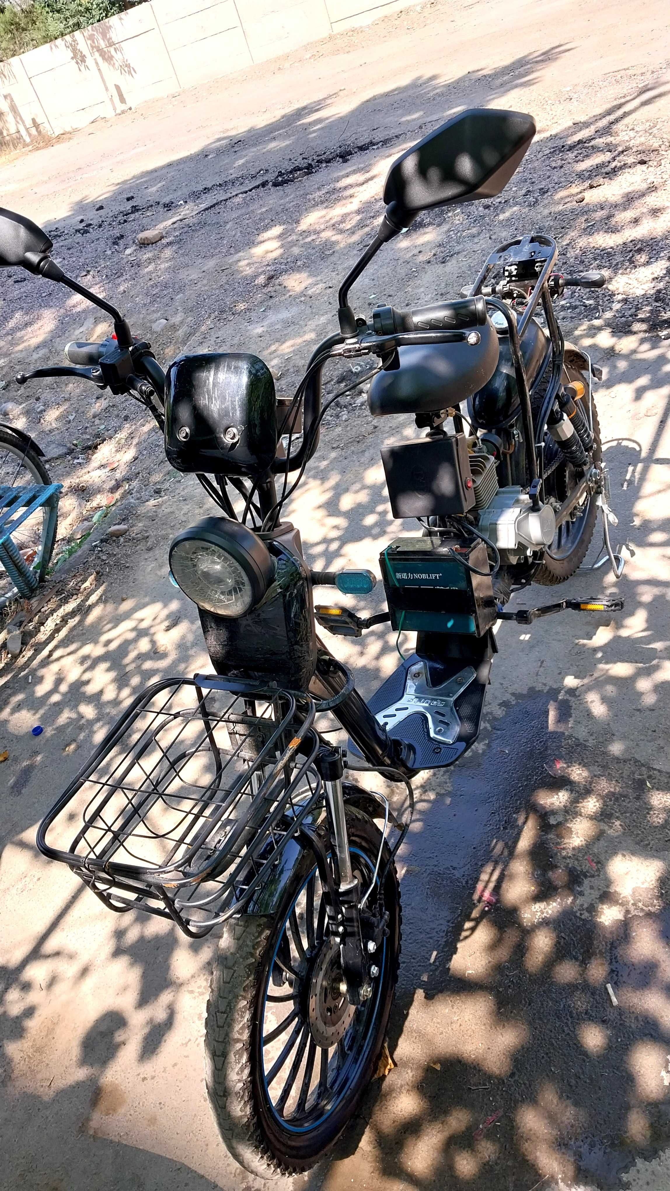 Velo motor sotiladi