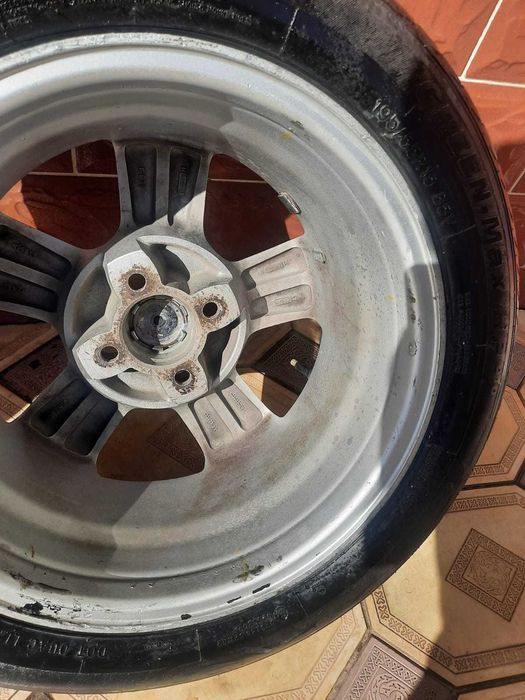 Продаётся шины (б/у)