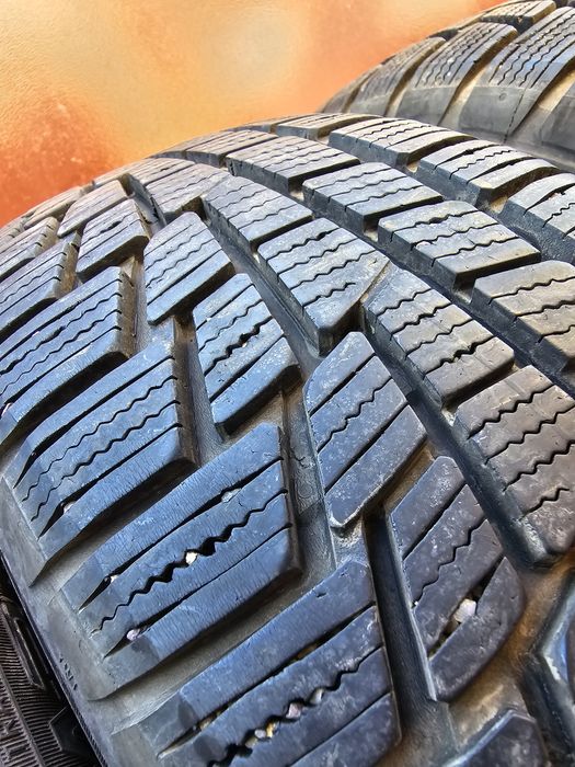 Комплект  зима nokian 185/65/15