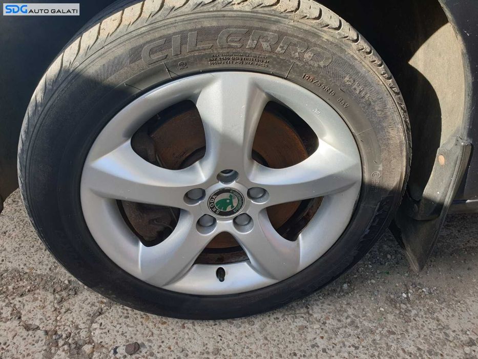Set 4 Jante Aliaj 5x112 195 55 15 R15 cu Anvelope Vara Dot 2019 Skoda Fabia 2 2007 - 2015 [C2063]