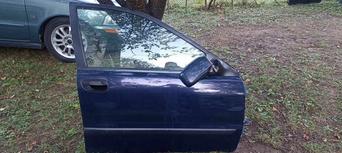 Врати за Volvo V40