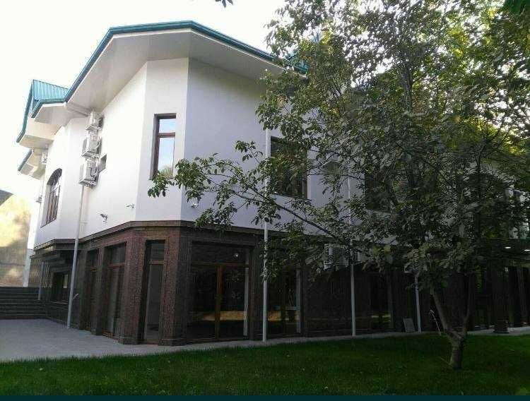 Центре Лабзак 1500 м2 Резиденция 20 соток  Буз-Су. Авторский проект