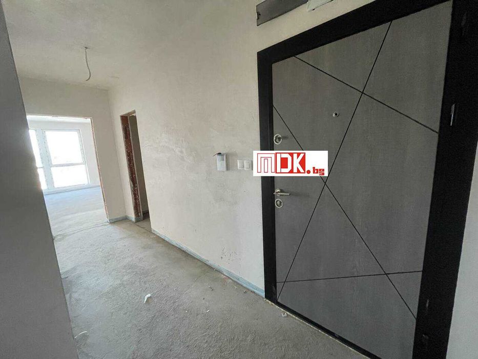 Дава се под наем Двустаен апартамент в Пловдив, Христо Смирненски - 81 кв.м за 98000 € - Снимка #1