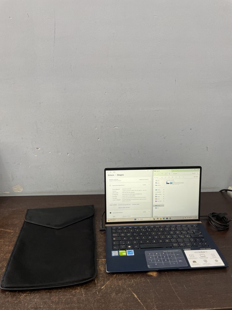 Asus zenbook 13  i7 gen 8  ssd 250 gb 8gb ram