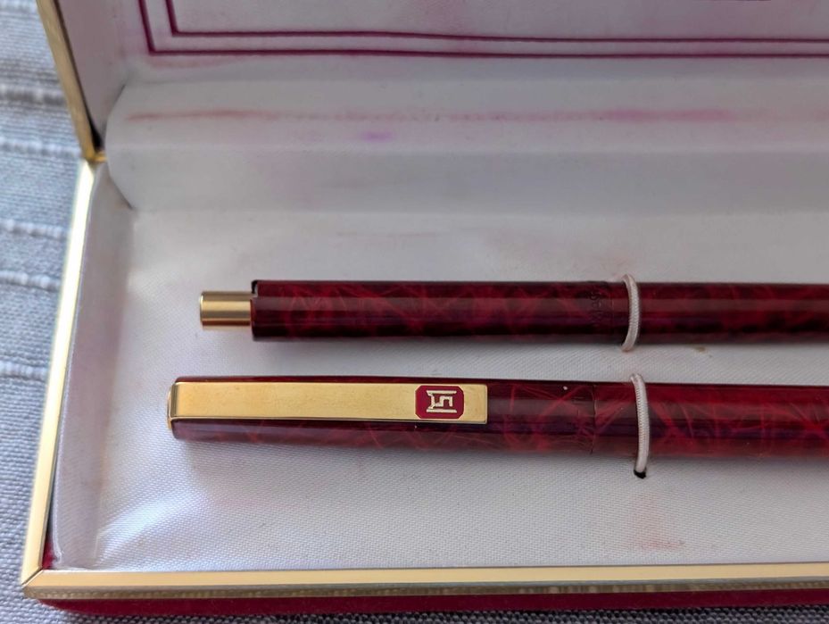 Pix Pelikan Silvexa 28, OMAS + Stilou, 150 lei setul