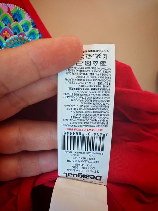 Vând rochie Desigual