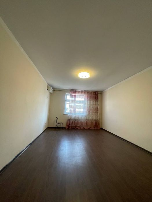 Motrid 3 xonali uy sotiladi