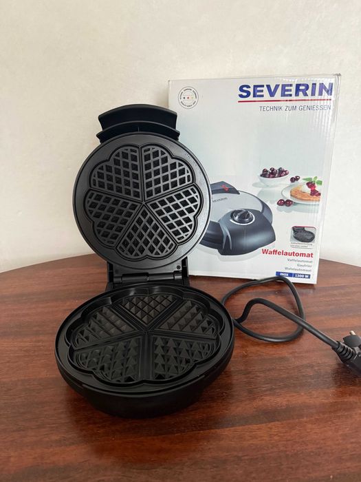 Гофретник Severin 1300 W