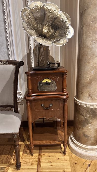 Продам новый граммофон (патефон) колонка