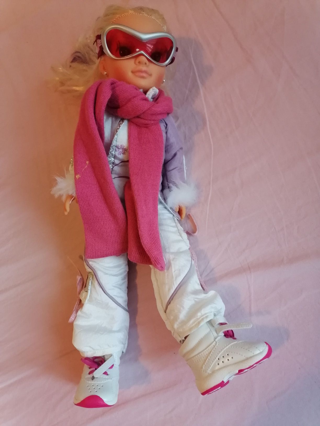 Кукла Famoza + дрехи и аксесоари