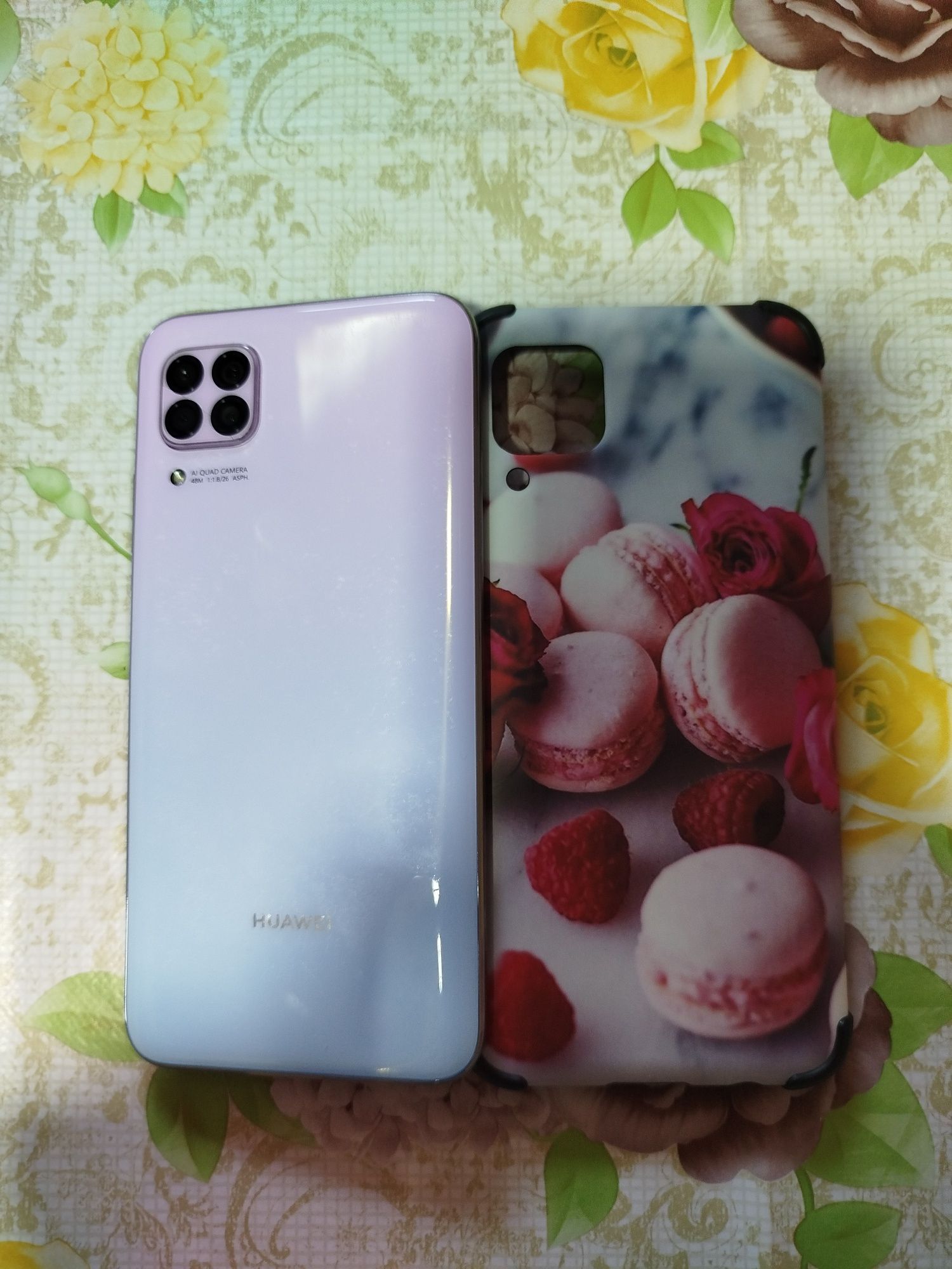 Телефон Huawei P40 lite