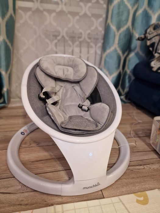 Munchkin шезлонг для детей