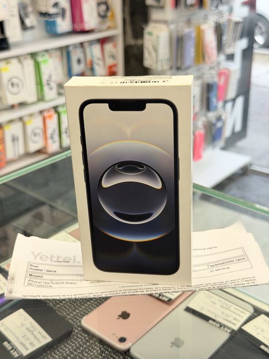 Apple iPhone 16e 128GB Black Чисто Нов