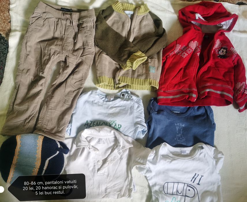 Vand următoarele haine de băiat
