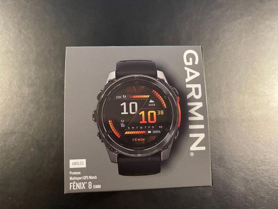 Garmin fenix 8 - 51 мм AMOLED екран