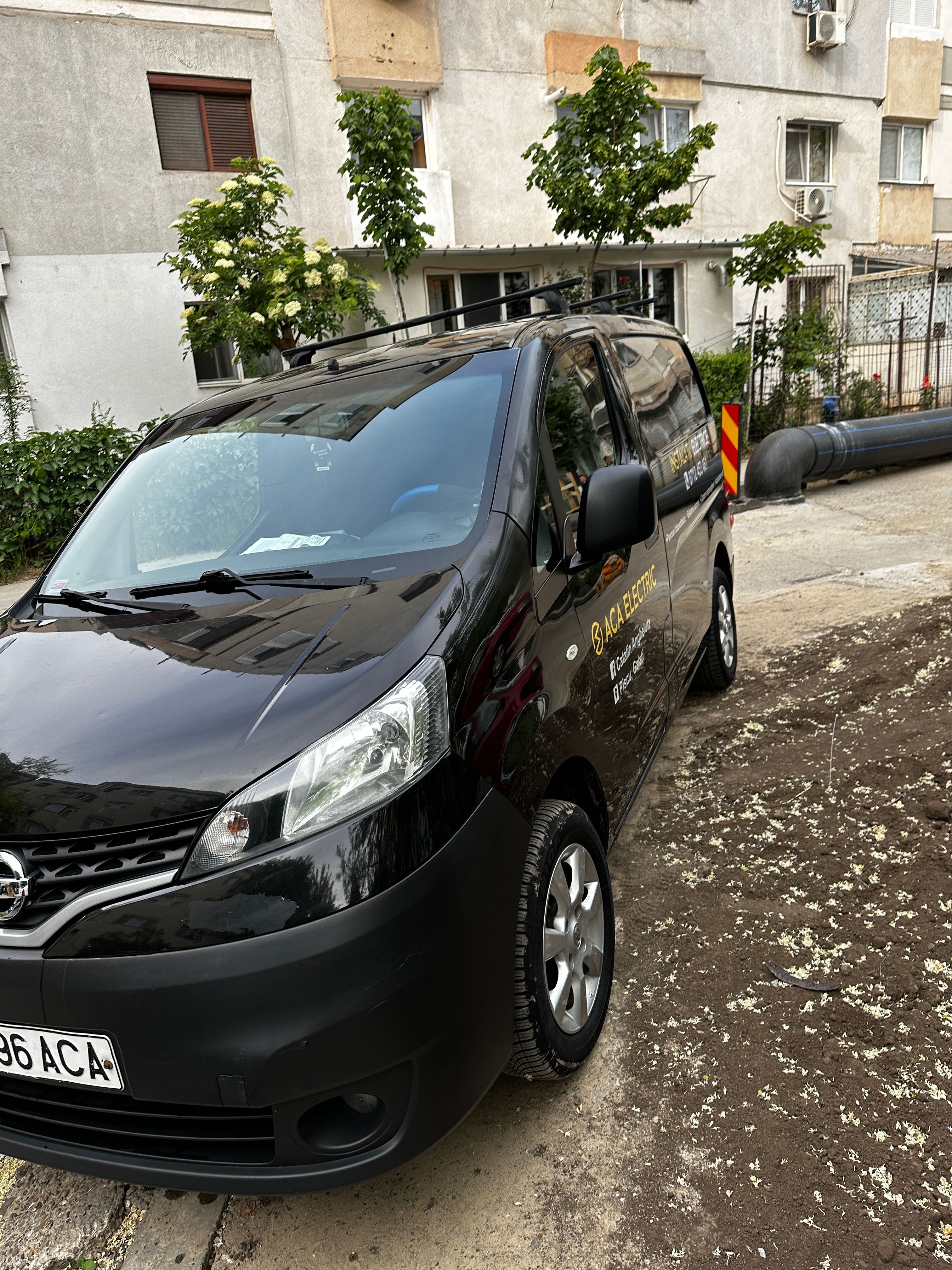 Vând Nissan NV200