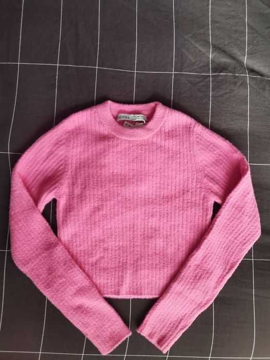 Нов розов пуловер Бершка