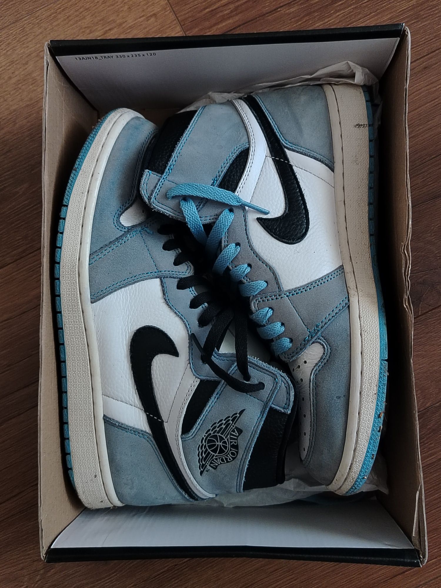 Jordan 1 University blue