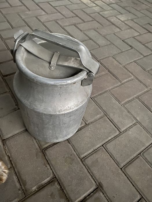 Продам алюминиевый бидон