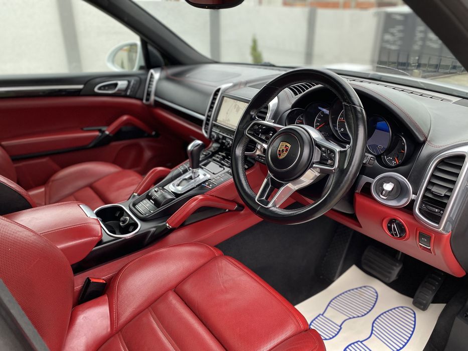 Porsche Cayenne 3.0D // 2015 facelift