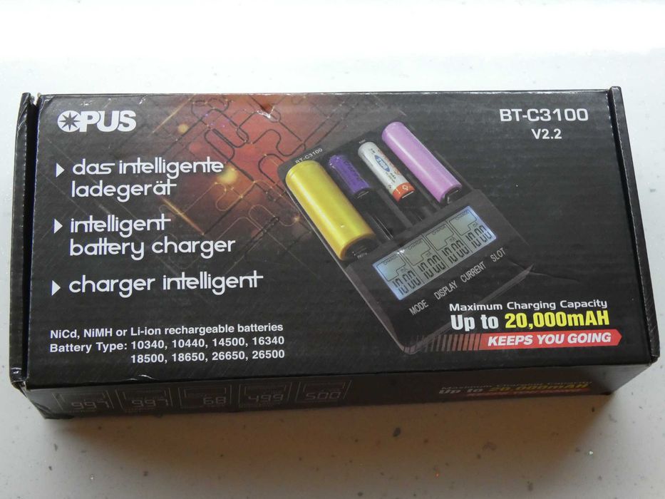 Интелигентно зарядно за акумулаторни батерии NiMH, NiCd, Li-ion