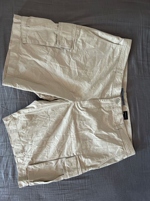 Pantaloni scurți cu buzunare