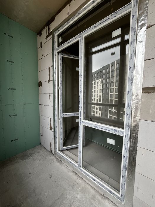 Продам витражное окно пластиковое
