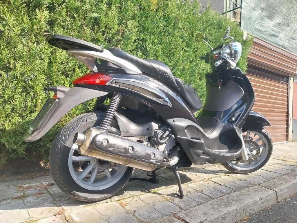 Piaggio Beverly 500