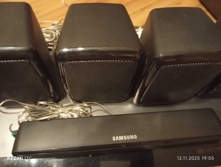 Система домашно кино DVD 5.1 Samsung HT-Z320 1000w