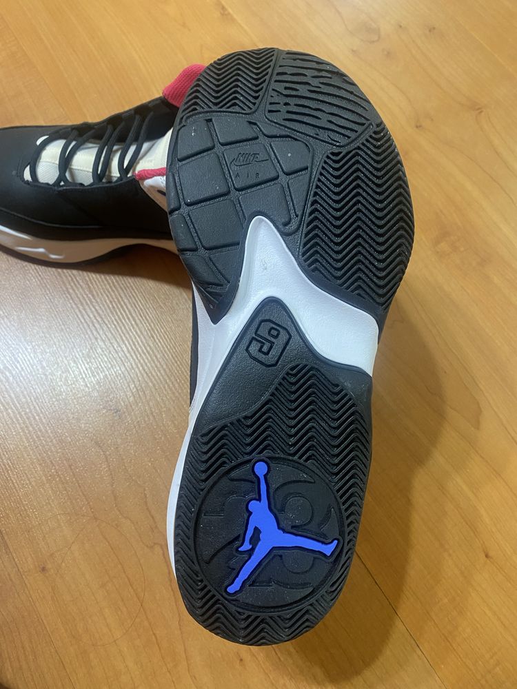 Nike-Jordan Max Aura 3 Men s Shoe размее 44