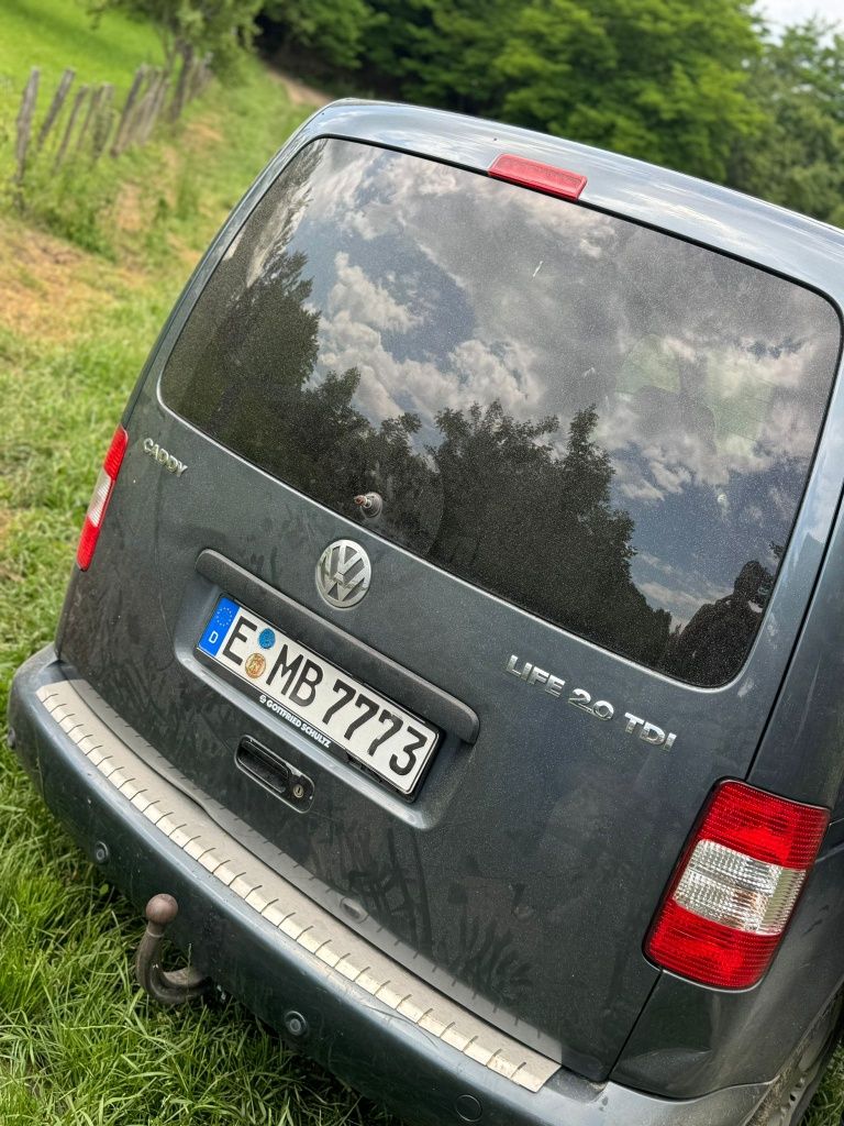 Vând Caddy recent adus din germania