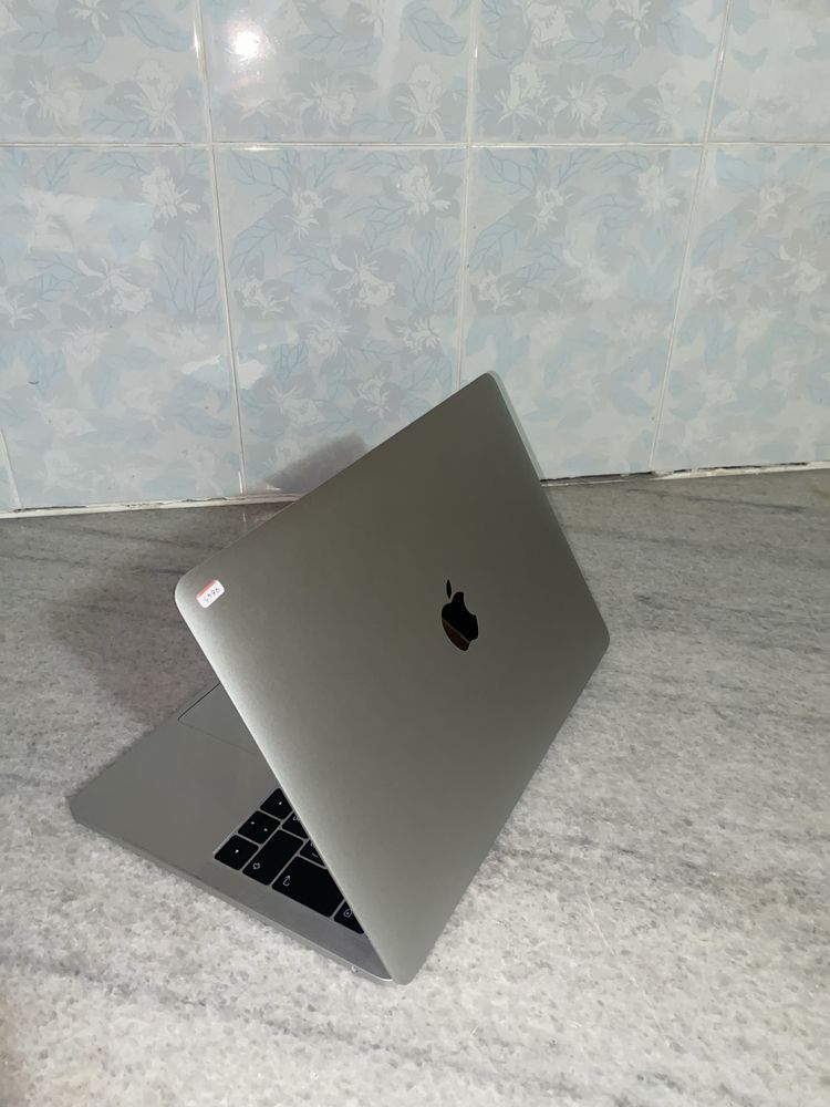 MacBook pro 2 oy garantiya
