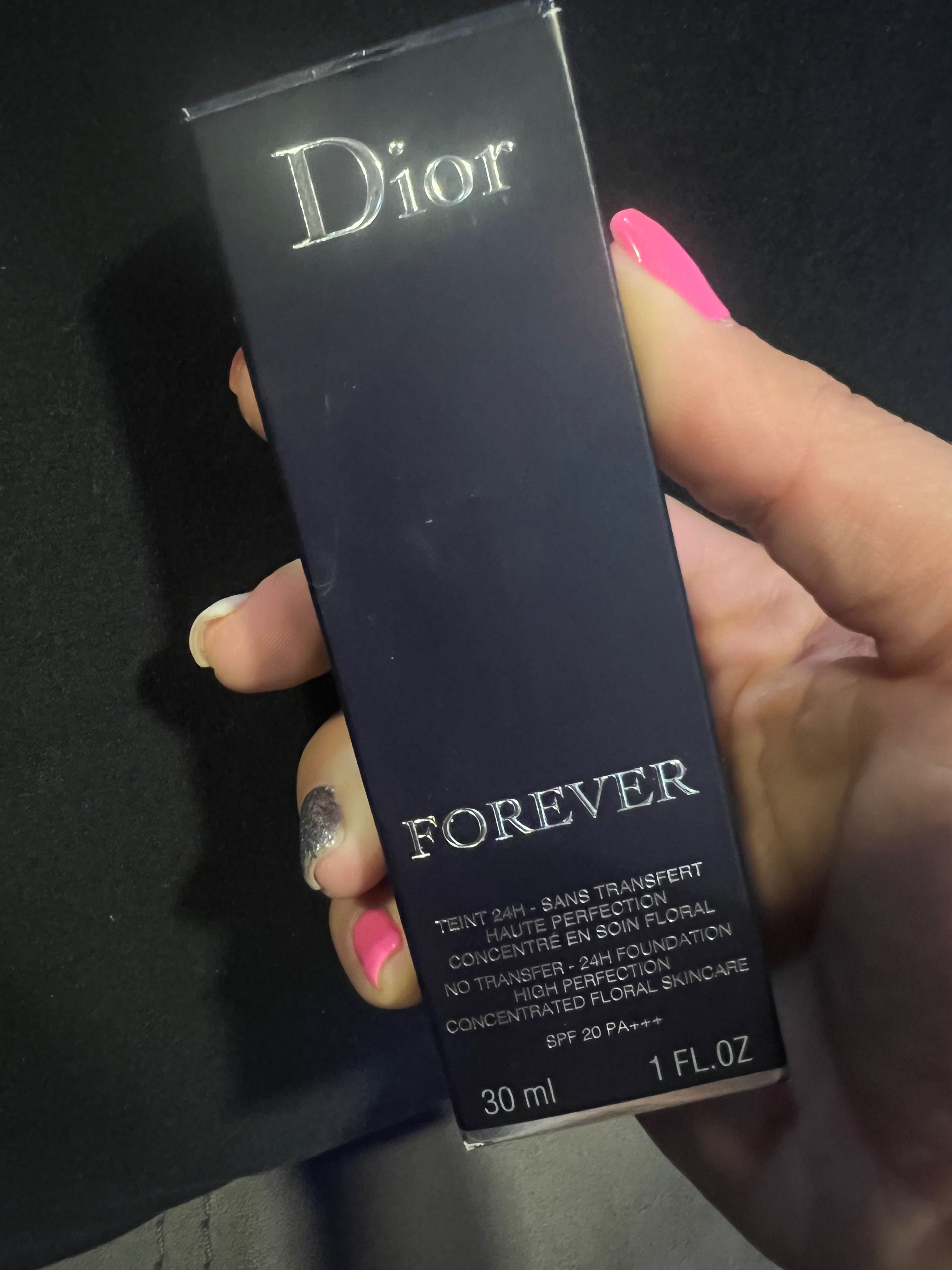 Фон дьо тен Dior Forever