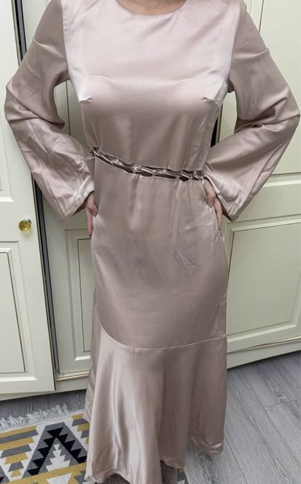 Вечерние платья.