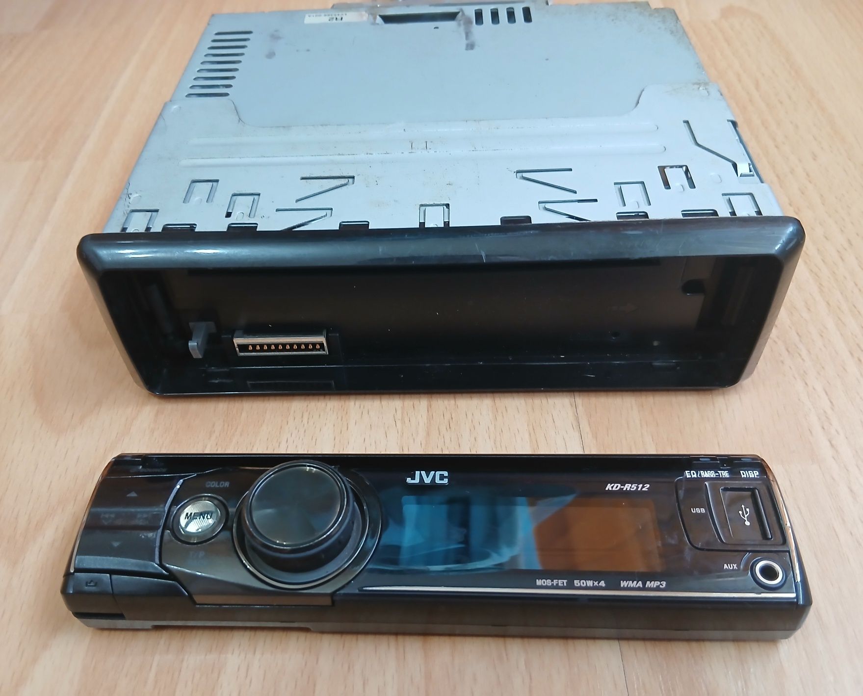 CD USB JVC радио за кола флашка диск аукс 4x50W
