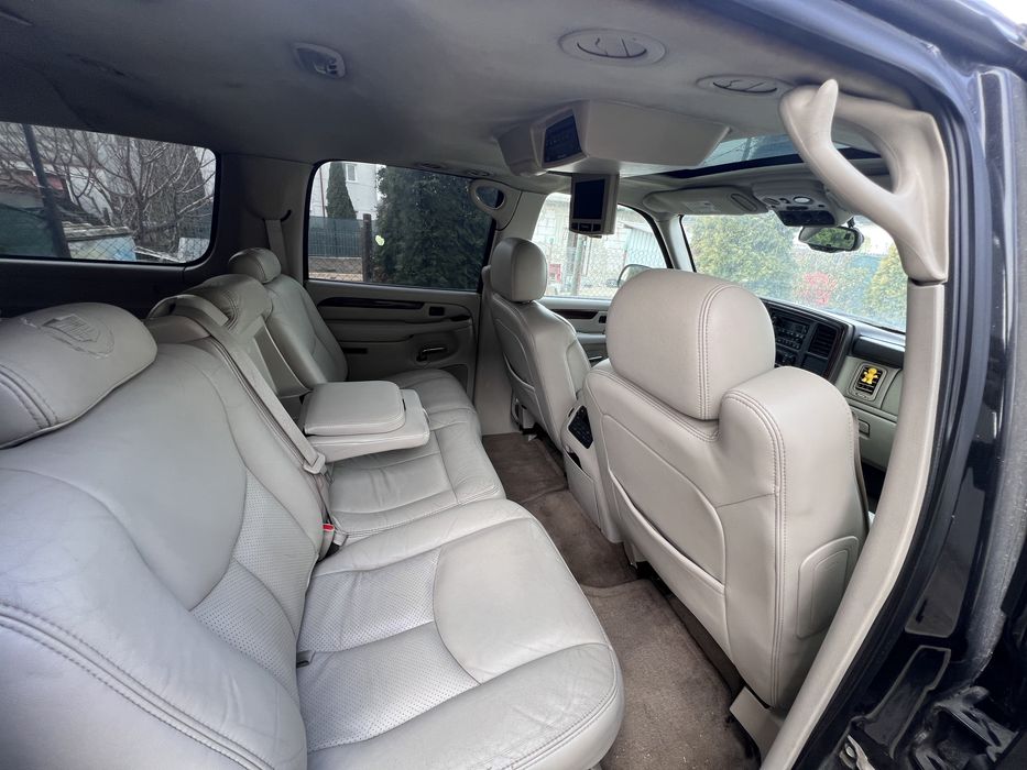 Cadillac Escalade FULL 6.0 V8 Long Urgent!!!