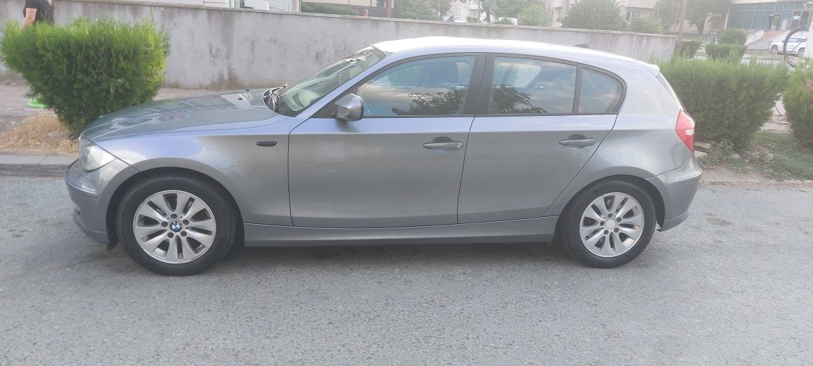 Vând bmw seria 1 2.0 diesel
An fabricatie 2010
Km 255.000
Masina se pr