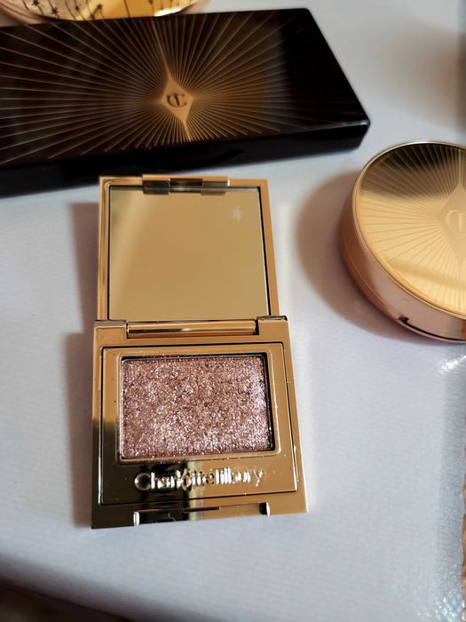 Charlotte Tilbury cosmetice