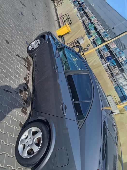 Nissan primera P12 K