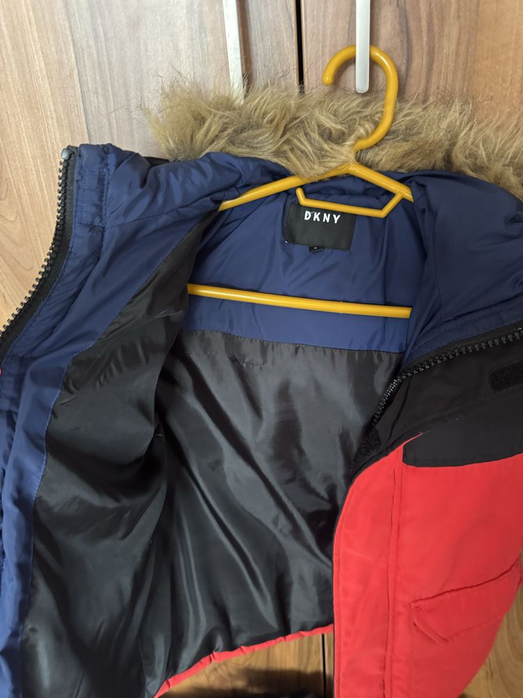 Парка за момче DKNY 98 рр