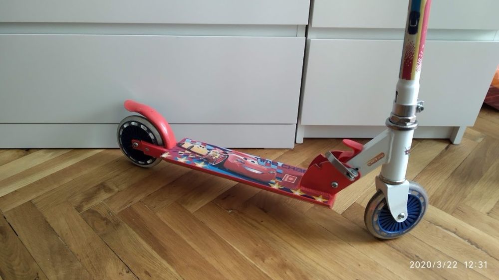 Тротинетка MONDO с 2 колела CARS 3 18100