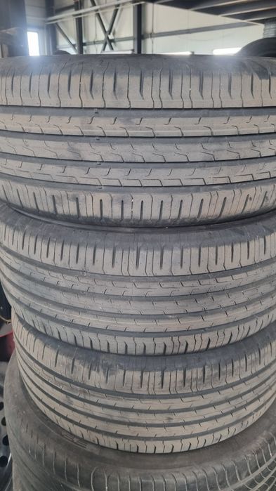Автомобилни летни гуми Continental  215/55/R17