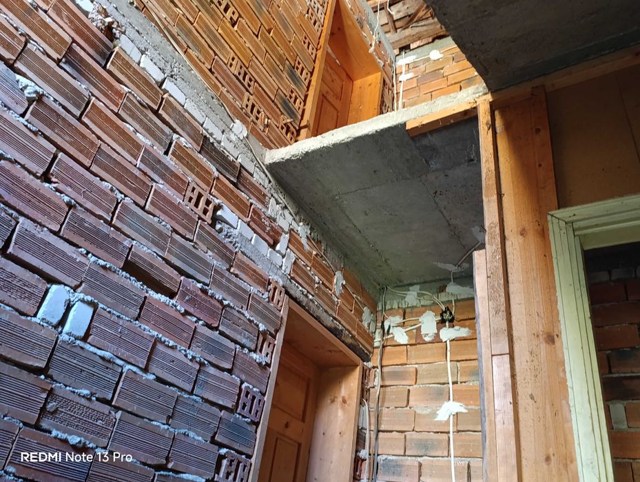 Продавам 5-етажна къща в село Кутела, обл. Смолян