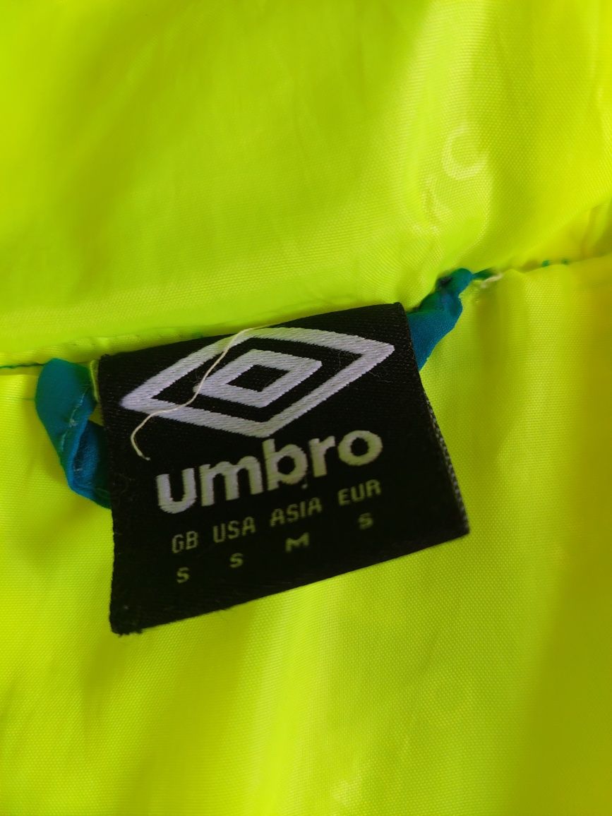 Продавам яке UMBRO