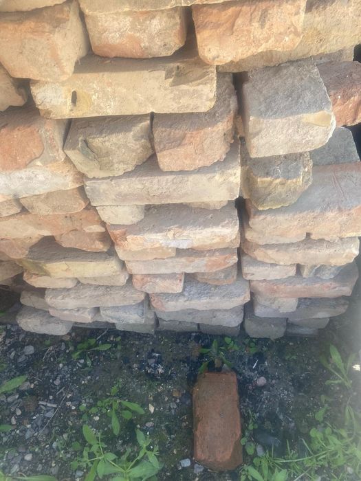 Продам кирпичи не дорого