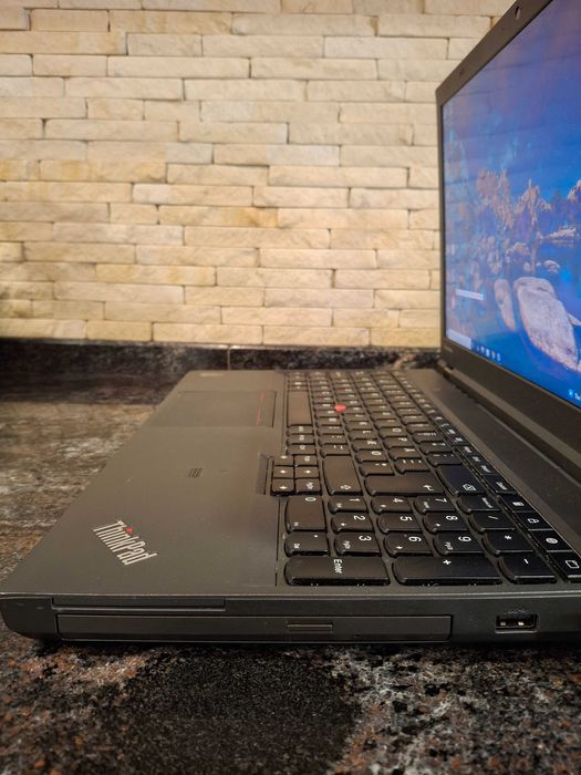 Лаптоп Lenovo ThinkPad T540p Intel Core i3