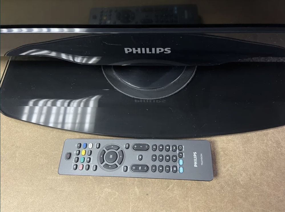 Телевизор PHILIPS Full HD LCD 42“